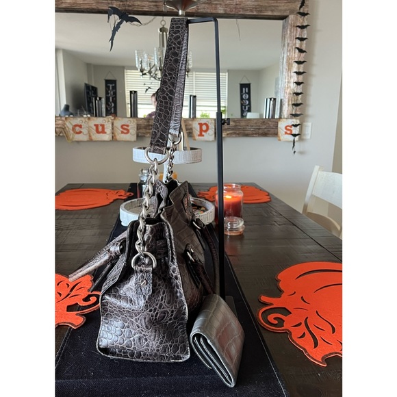 Michael Kors Hamilton Purse and Wallet Set - Picture 7 of 13